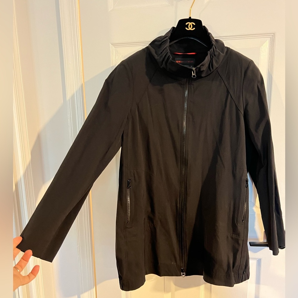 Gorgeous Nina Mclemore 3xDry Rain Travel Jacket with zipper pockets Black size M